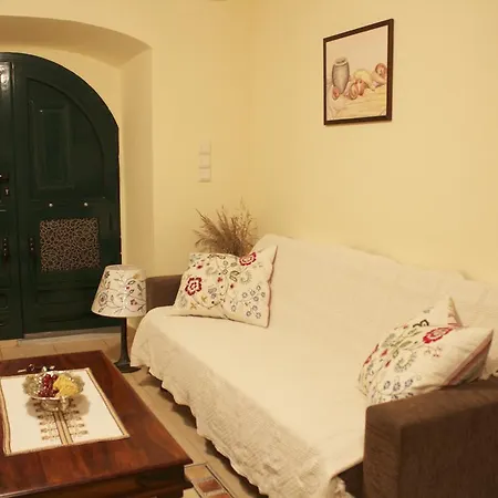 Holiday home Karya Traditional *